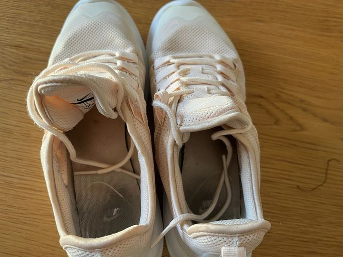 Nike Air Max taille 38 couleur rose femme pale bon état - photo numéro 7