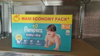  Pack 136 couches pampers Baby-Dry taille 3 neuf