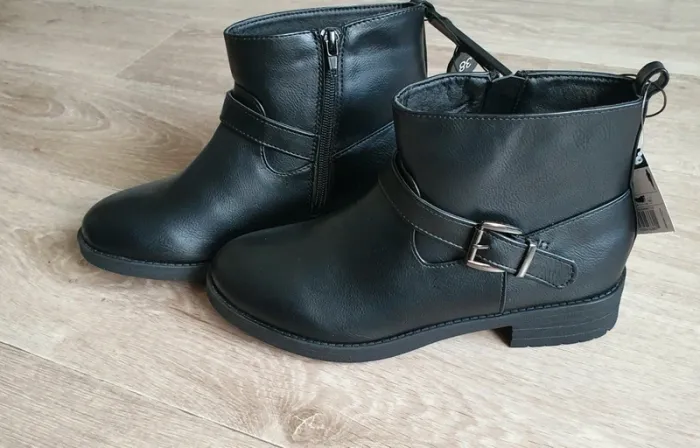 Bottines noires taille 38 neuves - photo numéro 3
