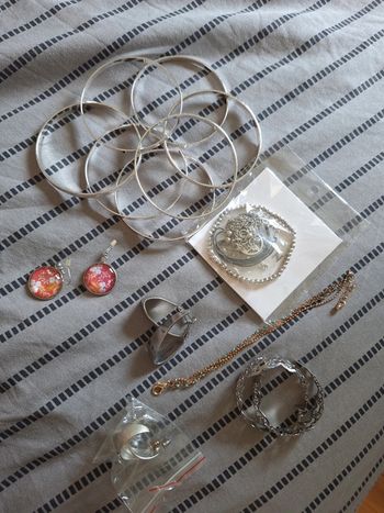 Lot bijoux