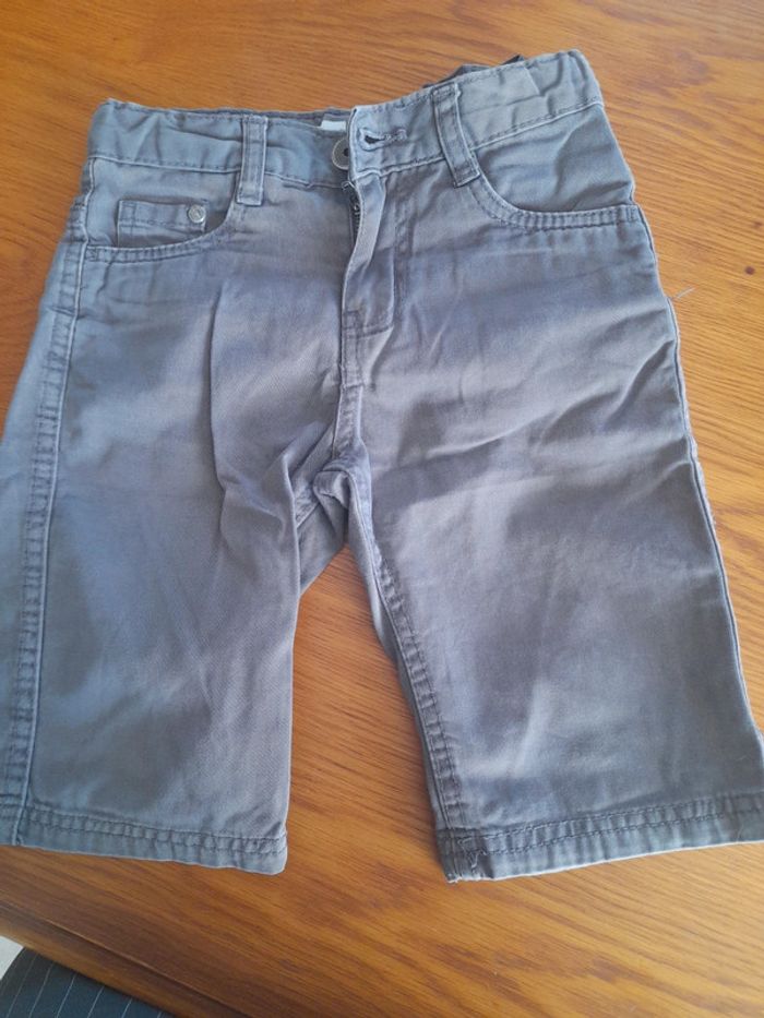 Lot 4 de T-shirt + 1 short - photo numéro 17