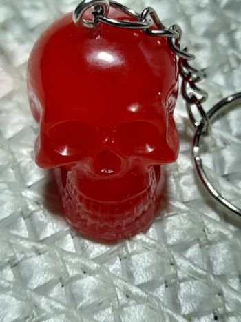 Porte clé crâne en résine