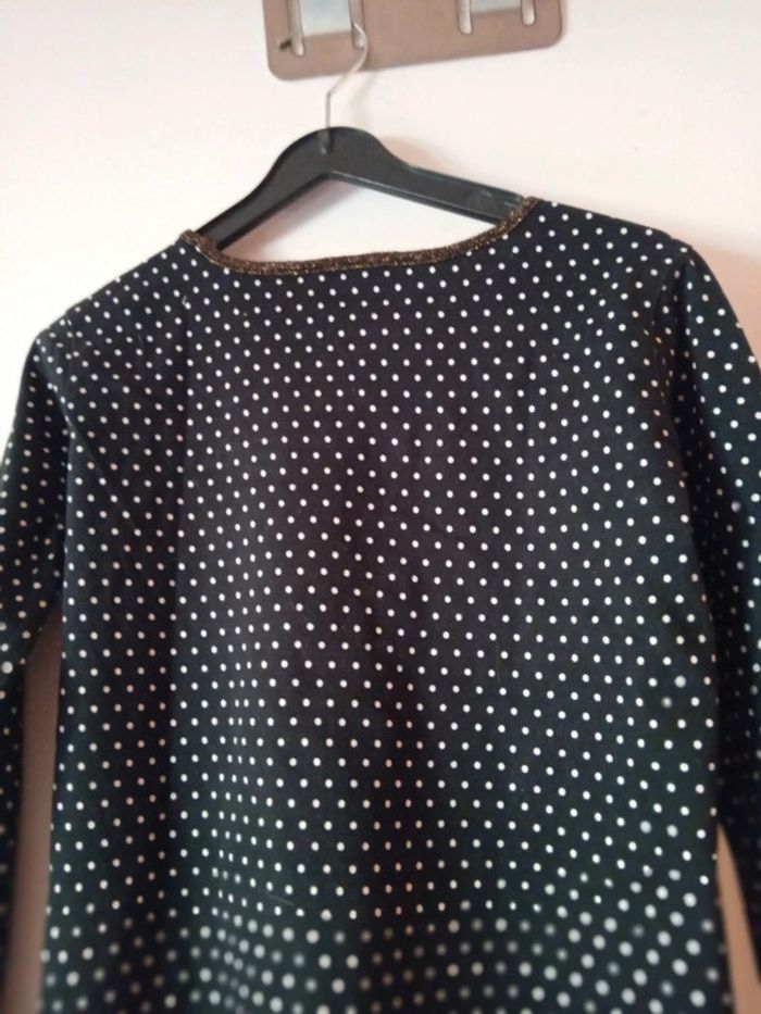Jolie blouse longues manches noir. 9 ans - photo numéro 12