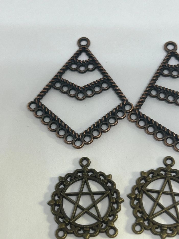 C384, lot de 6 breloques intermédiaires couleur bronze - photo numéro 2