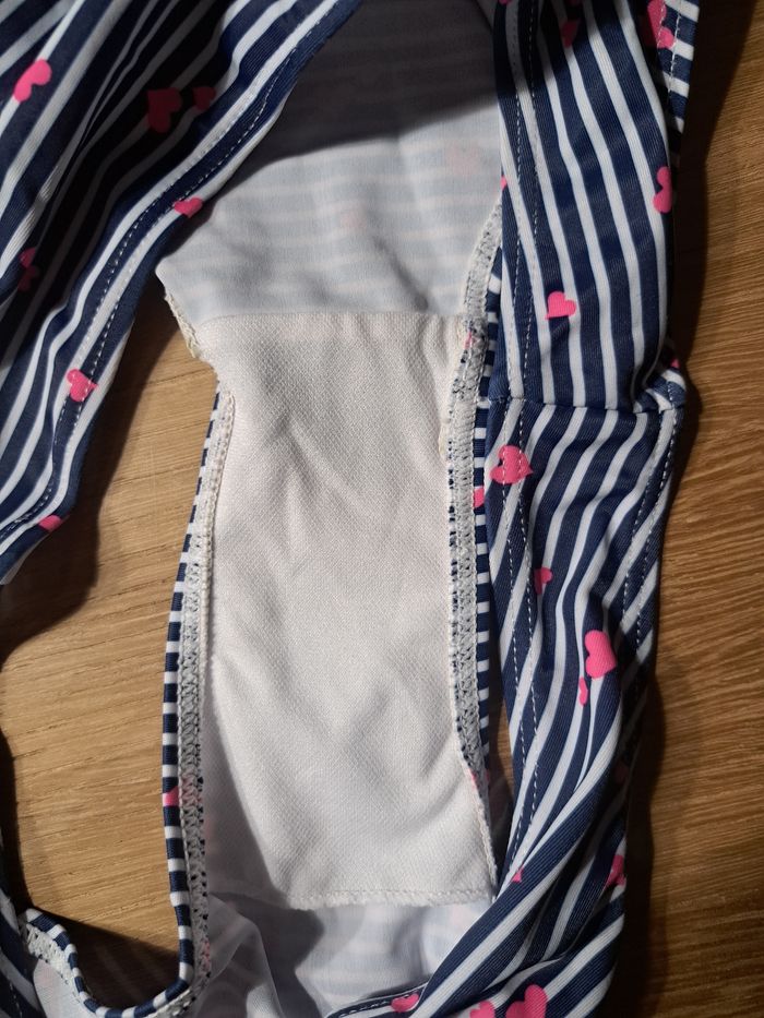 Maillot de bain 2 pièces 9/10 ans - photo numéro 4