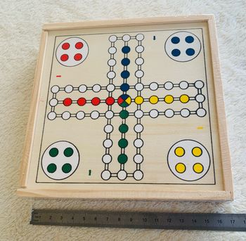 Petit Jeu de Ludo avec boîte en bois