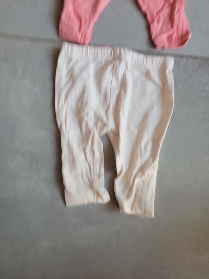 Lot pantalon bébé fille 9 12 mois - photo numéro 2