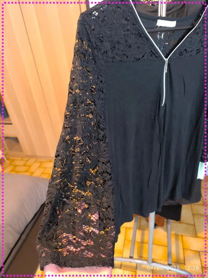 Blouse noire manches 3/4 - photo numéro 4