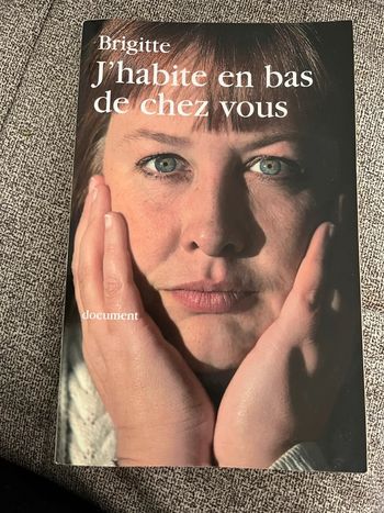 Livre : j’habite en bas de chez vous