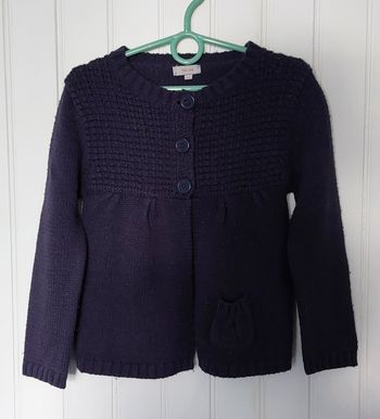 Très joli gilet avec sa petite poche