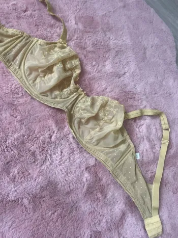 Soutien gorge jaune