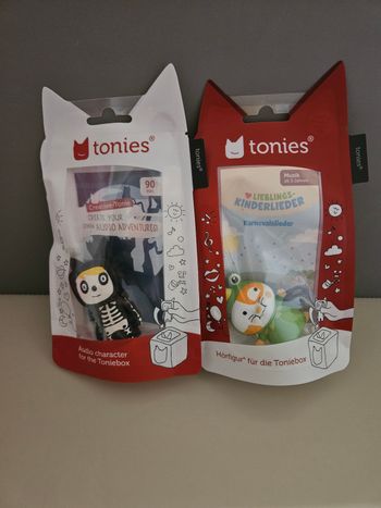 Lot tonies