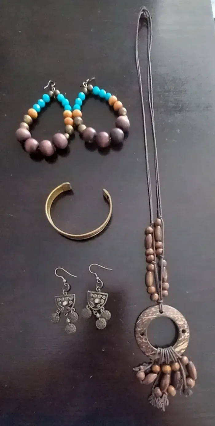 Lot bijoux
