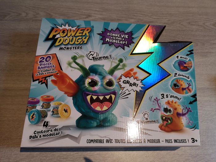 Power dough neuve pâte à modelé