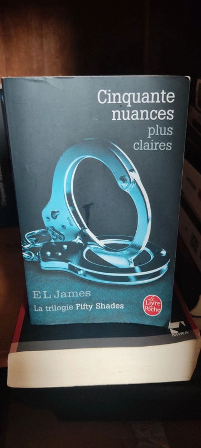 Cinquante nuances plus claires - EL James