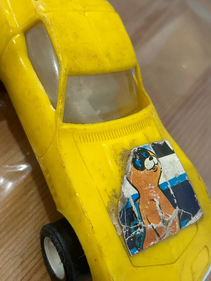 Lot de 2 anciennes chevrolets corvette Tonka en plastique  jaune et rouge 1/24 1970 - photo numéro 17