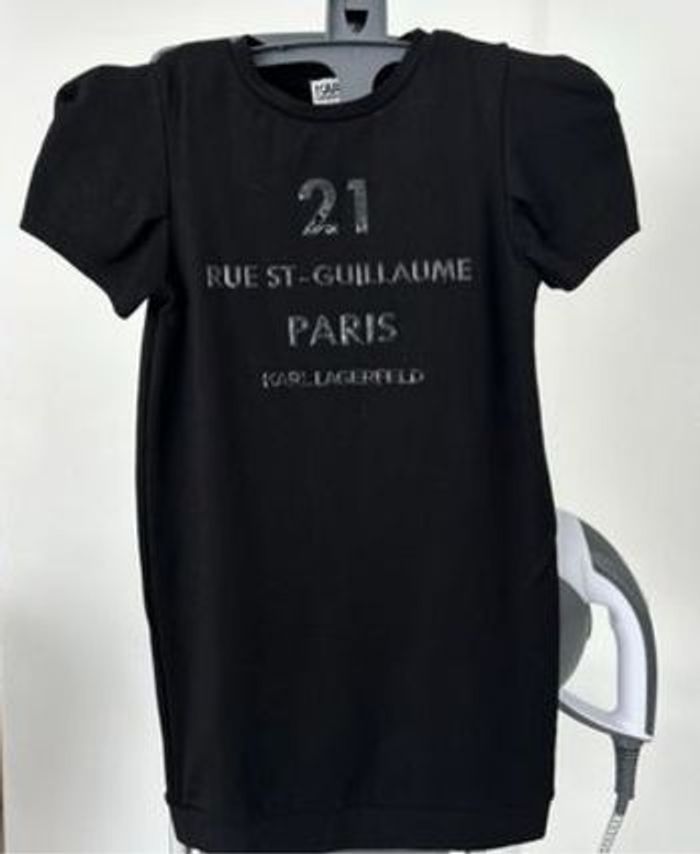 Robe Karl lagerfeld 8 ans