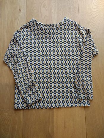 Blouse motifs géométriques