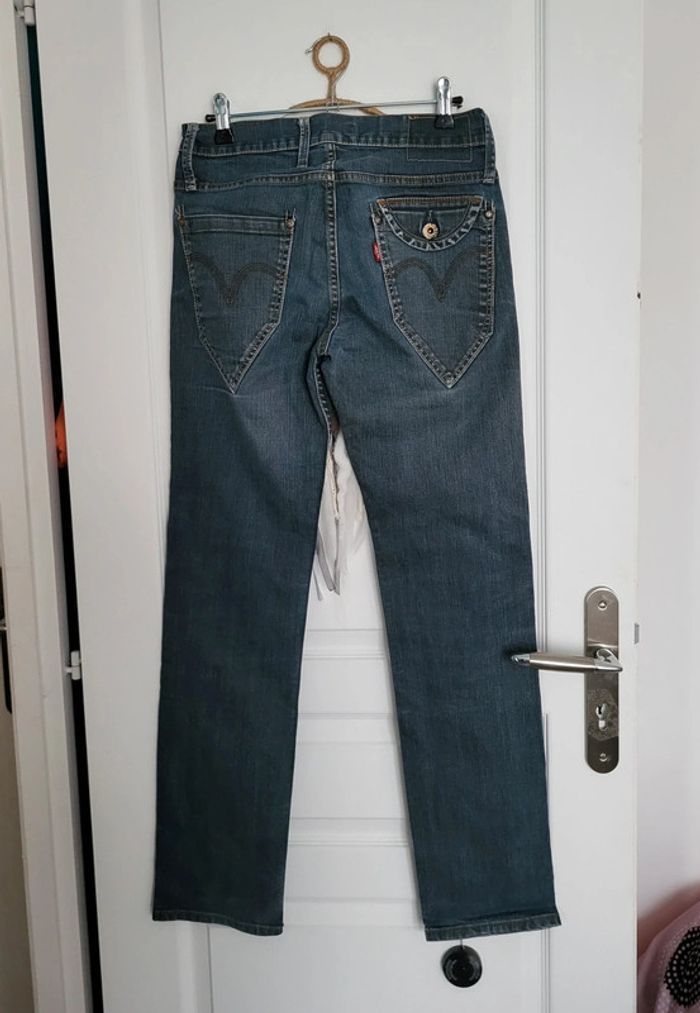 Jean levi's 504 taille 37/38 - photo numéro 2