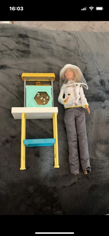 Barbie abeille