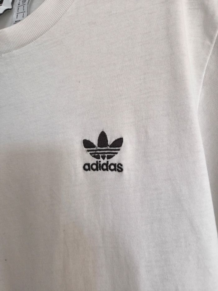 Tee shirt adidas blanc taille S - photo numéro 2