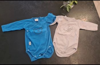 2 bodies  1 mois bon état