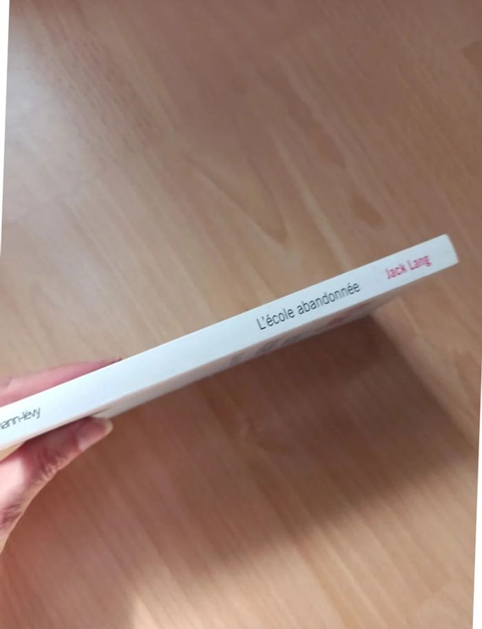 L'école abandonée - photo numéro 3