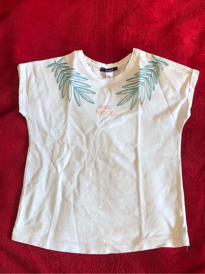 T-shirt feuilles