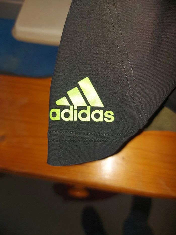 Short adidas taille 38 - photo numéro 4