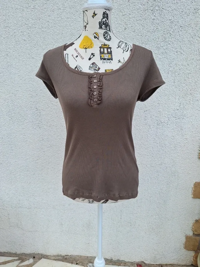 Tee shirt marron - photo numéro 4