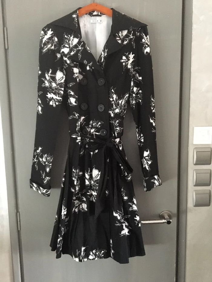 Trench coat