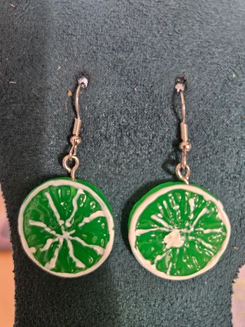 Boucle d'oreille 70