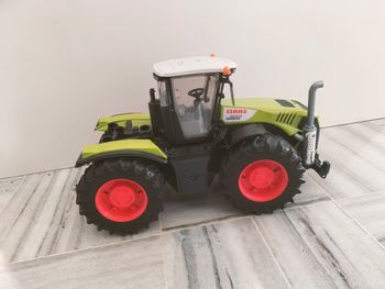 Tracteur Claas bruder