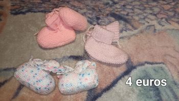 Lot petits chaussons