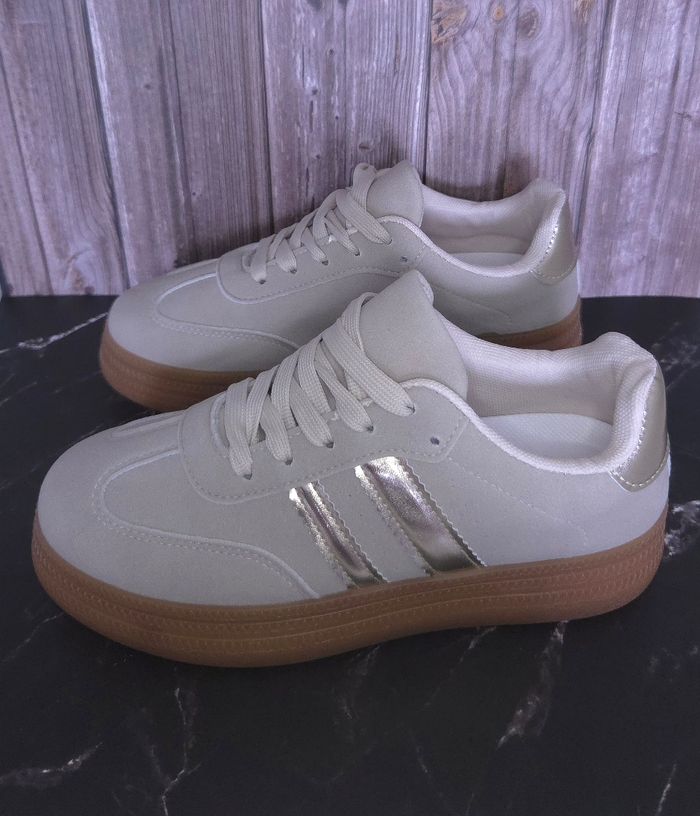 Baskets femmes beige tendances - Taille 40 - NEUVES 🌟 - photo numéro 2