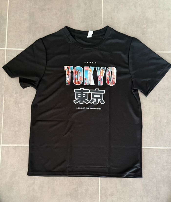 T-shirt noir Tokyo “Land of the Rising Sun”