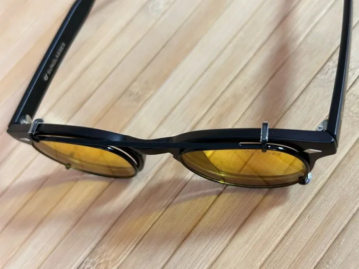 Paire de lunettes de soleil P*6 - photo numéro 14