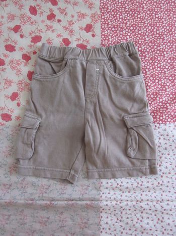 Bermuda brun 18 mois