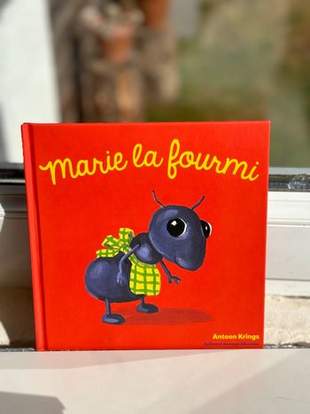 Livre Marie la fourmi