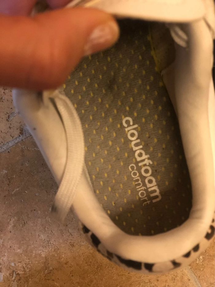 176 - Chaussures adidas - photo numéro 3