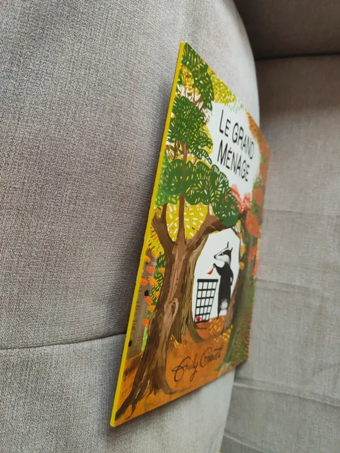 Livre Le grand ménage Emily Gravett École des max - photo numéro 3