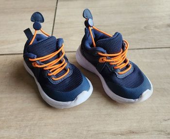Baskets garçon taille 21