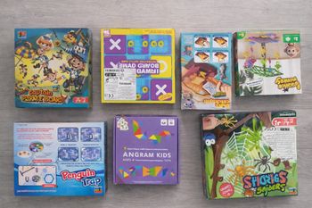 Lit de 8 jeux de société