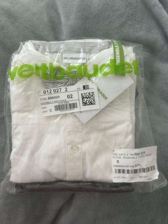 Ensemble chemise/bolerot/pantalon/noeud neuf verbaudet