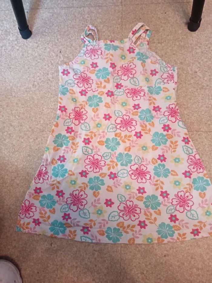 Une robe d'été 3 ans - photo numéro 2