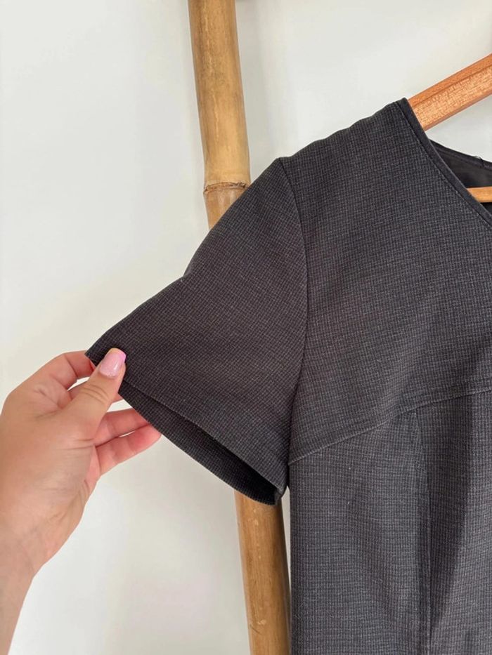 Robe gris foncée noire ajustée chattawak taille 38 - photo numéro 3