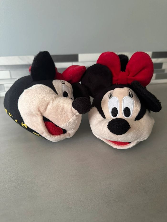 Paire de patins chaussons Minnie Disney 24 - photo numéro 4