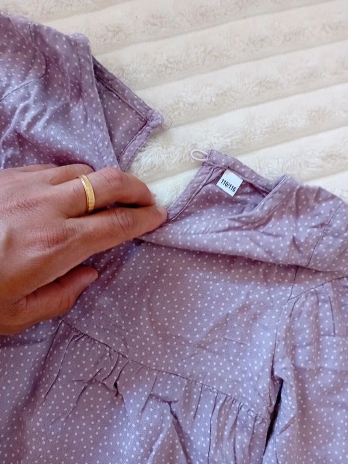 Ensemble short +tunique fille 4/5ans 🌸🩶 - photo numéro 6