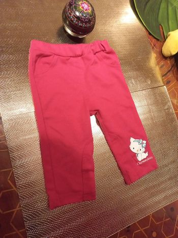 Joli bas type survêtement Hello Kitty 12 mois