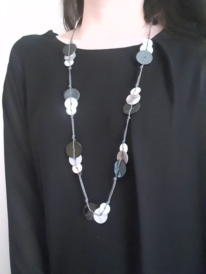 Collier sautoir perles nacrées